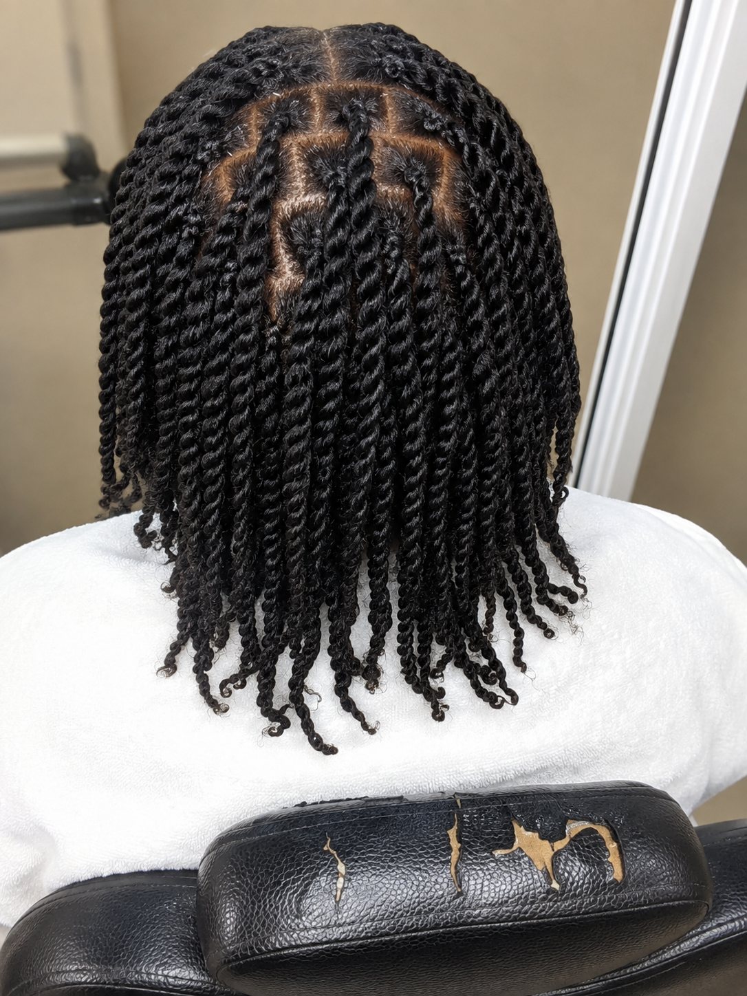 Twist hairstyle finish